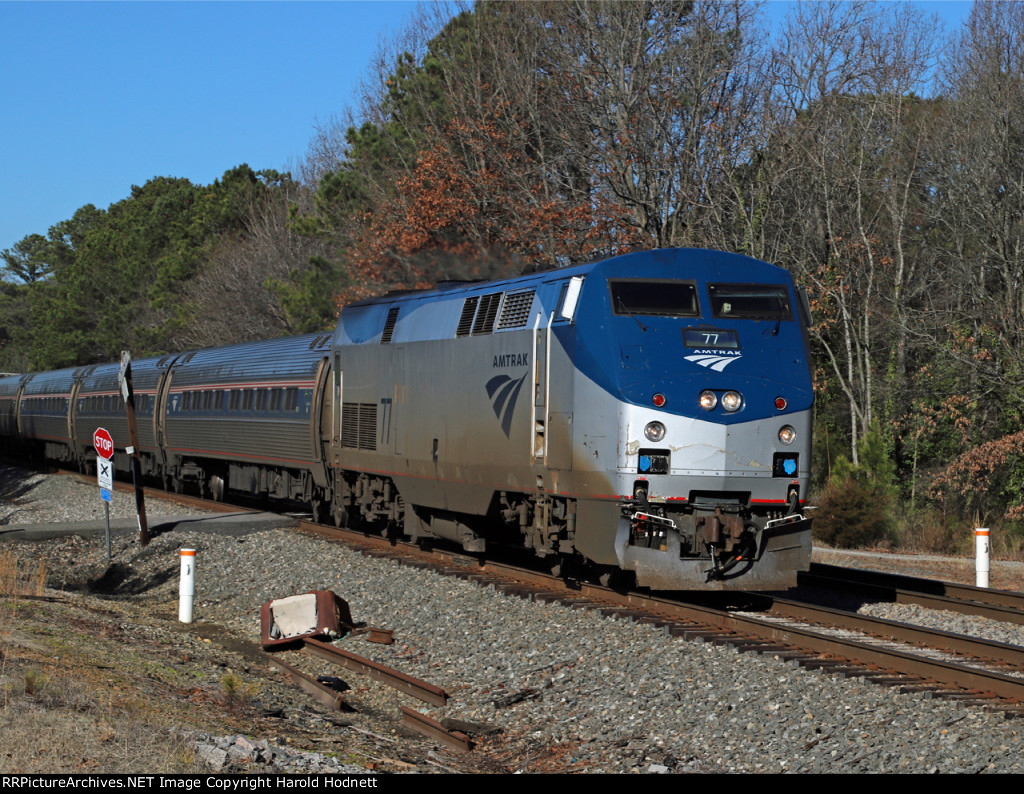 AMTK 77 leads train P080-01 northbound